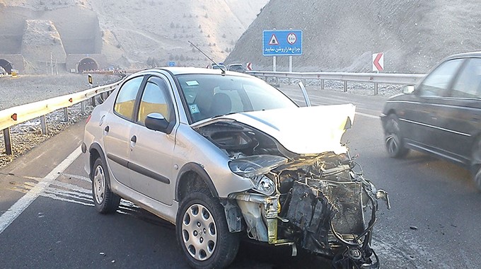 رانندگی بدون گواهینامه - کاماپرس