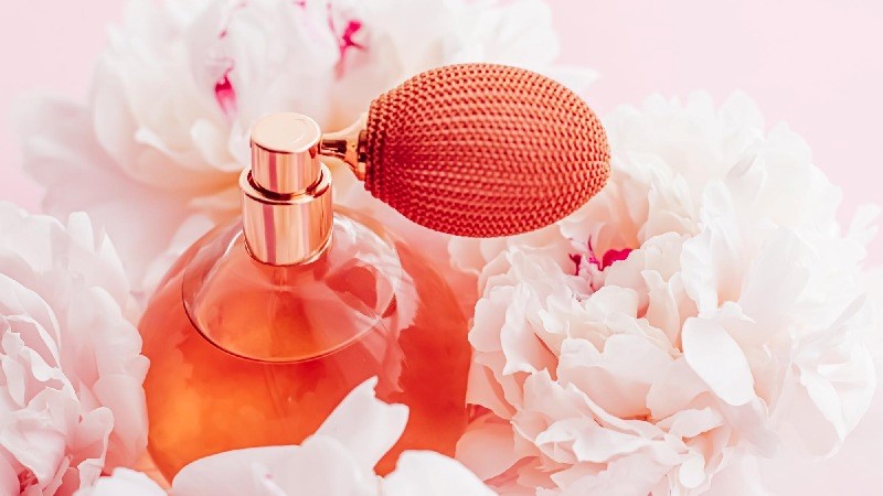 عطر زنانه ماندگار