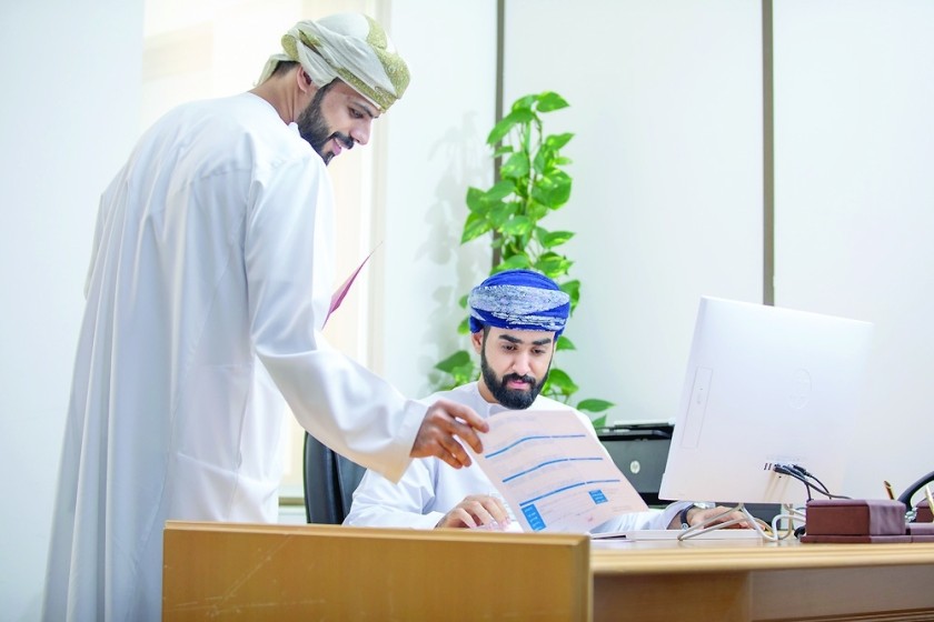 اقامت عمان-کاماپرس