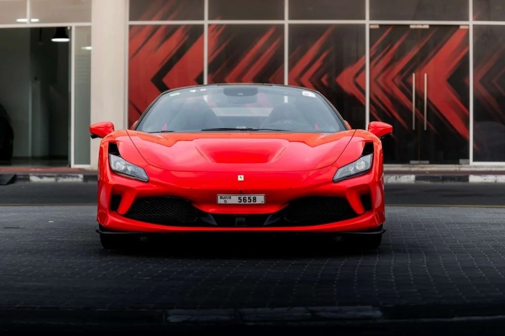 قیمت شرایط اجاره خودرو در فرودگاه دبی - کاماپرس