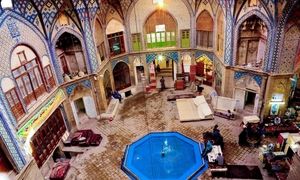 5 رستوران سنتی کاشان که حتما باید امتحان کنید