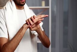 5 کرم مرطوب کننده پوست آقایان + قیمت