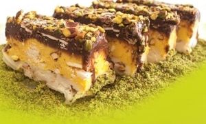 بهترین بستنی سنتی مشهد را از کجا بخریم؟