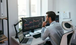اثر مستقیم نرخ دلار بر شاخص کل بورس