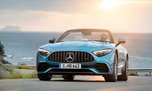 مرسدس بنز SL43 مدل 2023 ؛ خودرویی اسپرت با فناوری برگرفته از فرمول یک (ویدیو)
