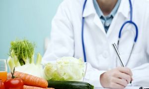 چرا باید به متخصص تغذیه مراجعه کنیم؟