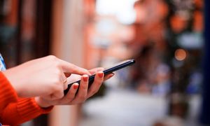 دلایل کند شدن سرعت گوشی + راه‌های افزایش آن