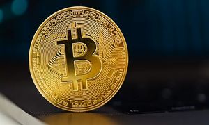 قیمت بیت کوین در آستانه جهشی دیگر است؟/ قیمت روز 15 آبان ماه