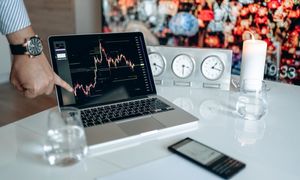 خرید و فروش بیت کوین و اتریوم را در کدام صرافی انجام دهیم؟