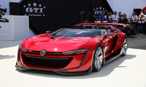 فولکس واگن گلف GTI رودستر مدل 2024 رونمایی شد (ویدیو)