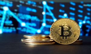 قیمت روز بیت کوین 14 تیر 1402/ عقبگرد جزئی رمزارز معروف