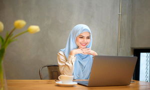 5 شغل با حقوق بالای 20 میلیون برای خانم ها