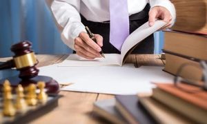 چطور بهترین وکیل ثبتی را انتخاب کنیم؟
