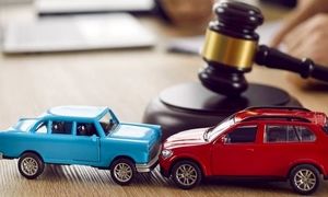 ویژگی بهترین وکیل تصادفات رانندگی