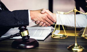 آشنایی با وظایف وکیل بیمه تامین اجتماعی