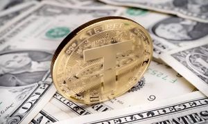 تتر بخریم یا دلار؟