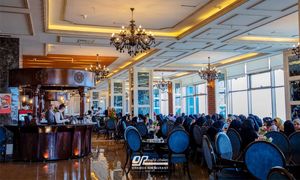چگونه یک جشن خاص روز زن برای کارمندان‌مان بگیریم؟
