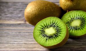 چگونه خودمان کیوی پرورش دهیم؟ (ویدیو)