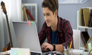ارزان ترین لپ تاپ لنوو برای استفاده دانش آموزی
