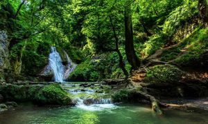 4 آبشار زیبای ایران که در تابستان 1403 باید ببینید