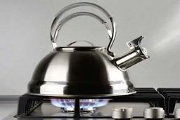 4 ترفند خانگی برای رسوب گیری کتری و چای ساز