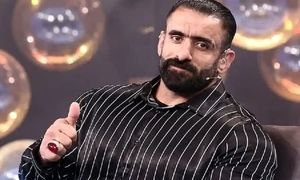 کنایه هادی چوپان به مبینا نعمت زاده و شهربانو منصوریان