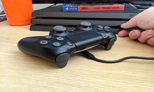 ۵ نکته ضروری درباره شارژ کردن و شارژر دسته ps4
