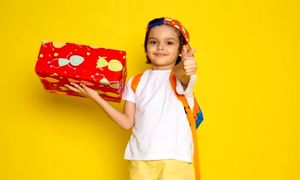 ۱۰ کادوی جذاب شب یلدا برای دختربچه ها و پسربچه ها