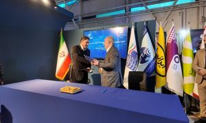 امضای تفاهم نامه همکاری مخابرات ایران و مبین نت در نمایشگاه ایران تلکام