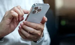 آیا آیفون دست دوم ارزش خرید دارد؟