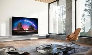 رونمایی از تلویزیون OLED جی پلاس در تهران