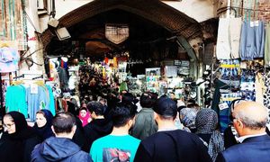 گزارش تصویری کاماپرس از حضور تهرانی ها در بازارهای شب عید