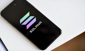 حیات رمزارز سولانا با میم کوین ها مرتبط است