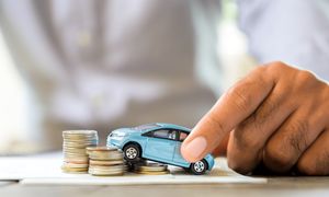 قیمت روز خودرو؛ معیاری حیاتی برای تصمیم‌ گيری در خرید و فروش خودرو