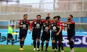 بانک گردشگری صدرنشین نیم‌فصل لیگ برتر