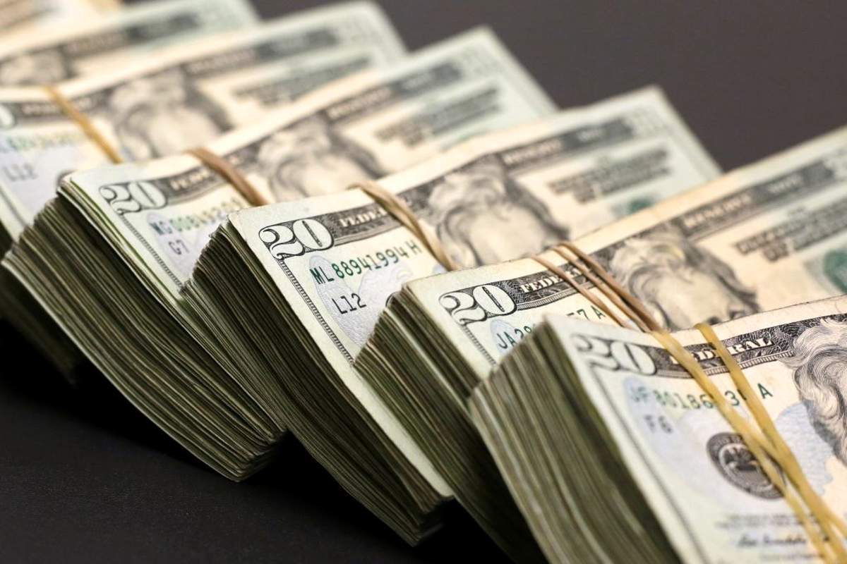 آیا قیمت دلار در کانال 23 هزار تومان باقی می‌ماند؟